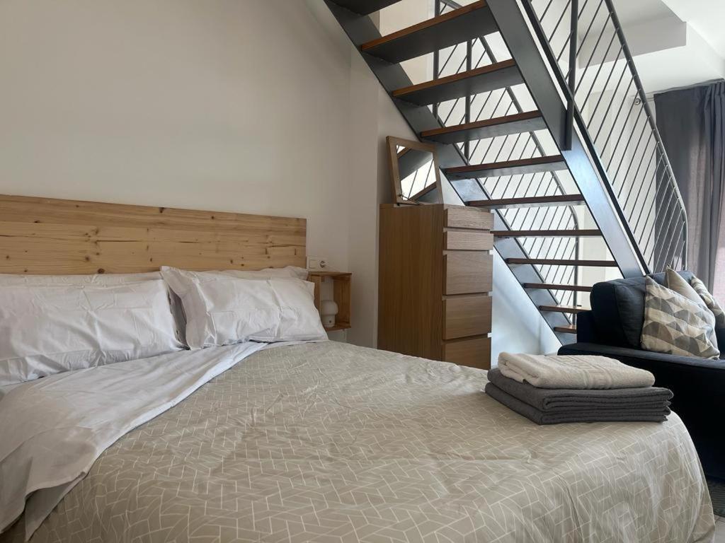 Love Rent4 Malaga Loft Luaran gambar
